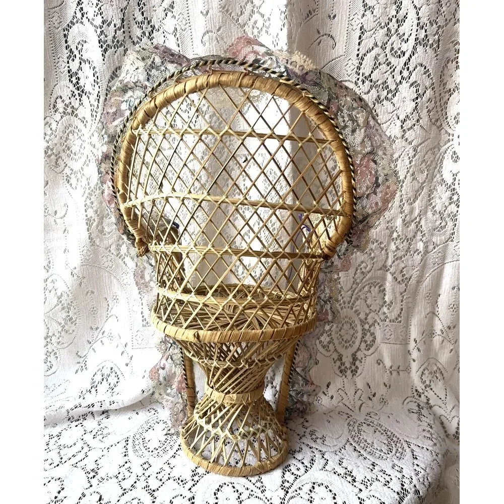 Vintage Wicker‎ Rattan Peacock Chair Plant Stand Lace Trim Boho Decor
